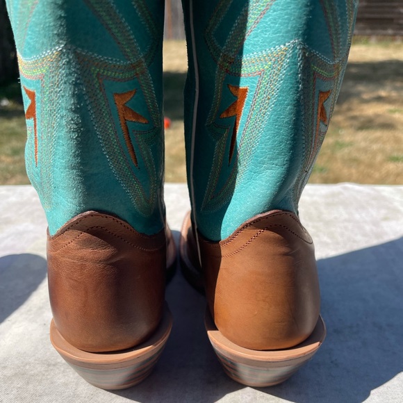 Tony Lama Turquoise Cowboy Boots - Picture 9 of 10